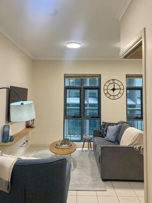 Morgan Place - Central Melbourne Cbd Apartment On Flinders Lane Late Check-Out, Complimentary Welcome Hamper מראה חיצוני תמונה