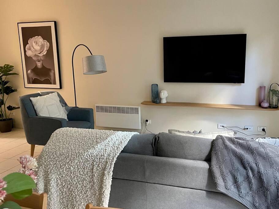 Morgan Place - Central Melbourne Cbd Apartment On Flinders Lane Late Check-Out, Complimentary Welcome Hamper מראה חיצוני תמונה