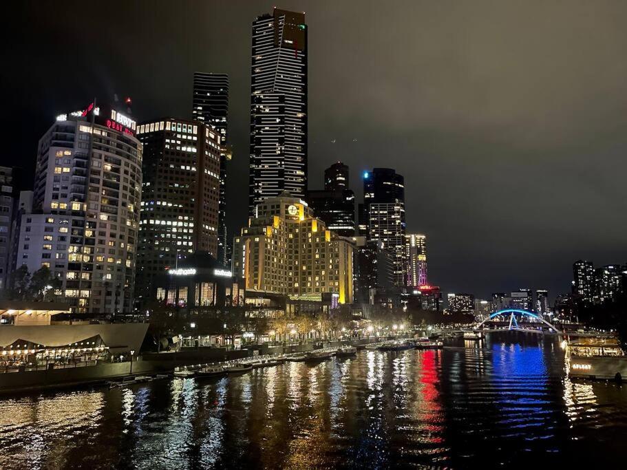 Morgan Place - Central Melbourne Cbd Apartment On Flinders Lane Late Check-Out, Complimentary Welcome Hamper מראה חיצוני תמונה